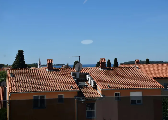 Apartments Rismondi 37E